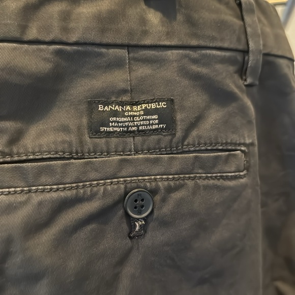 Banana Republic Chinos - Picture 3 of 4